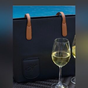 De-Vine PORTOVINO WINE PURSE – BLACK